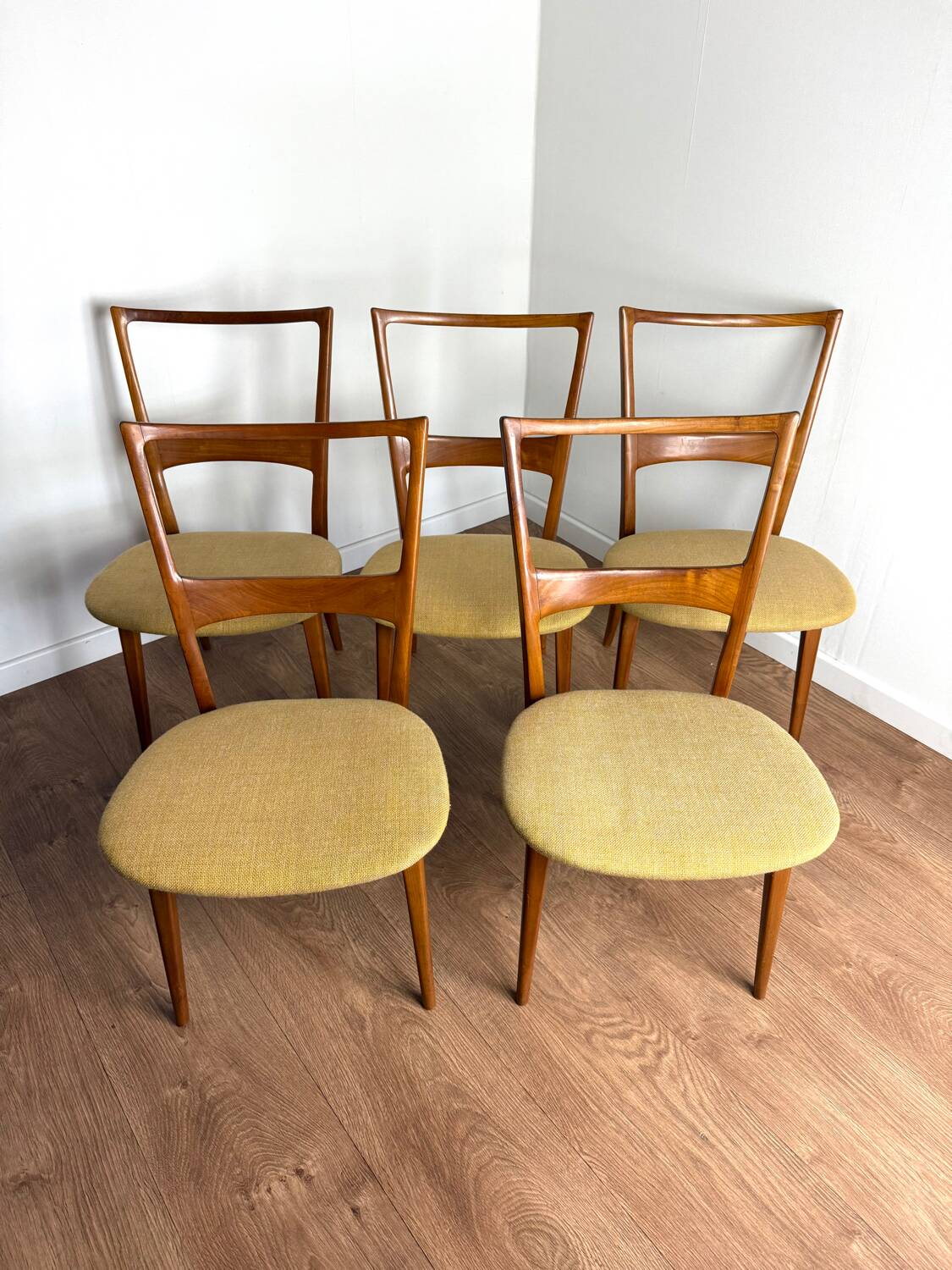 Lot de 5 chaises scandinaves vintage