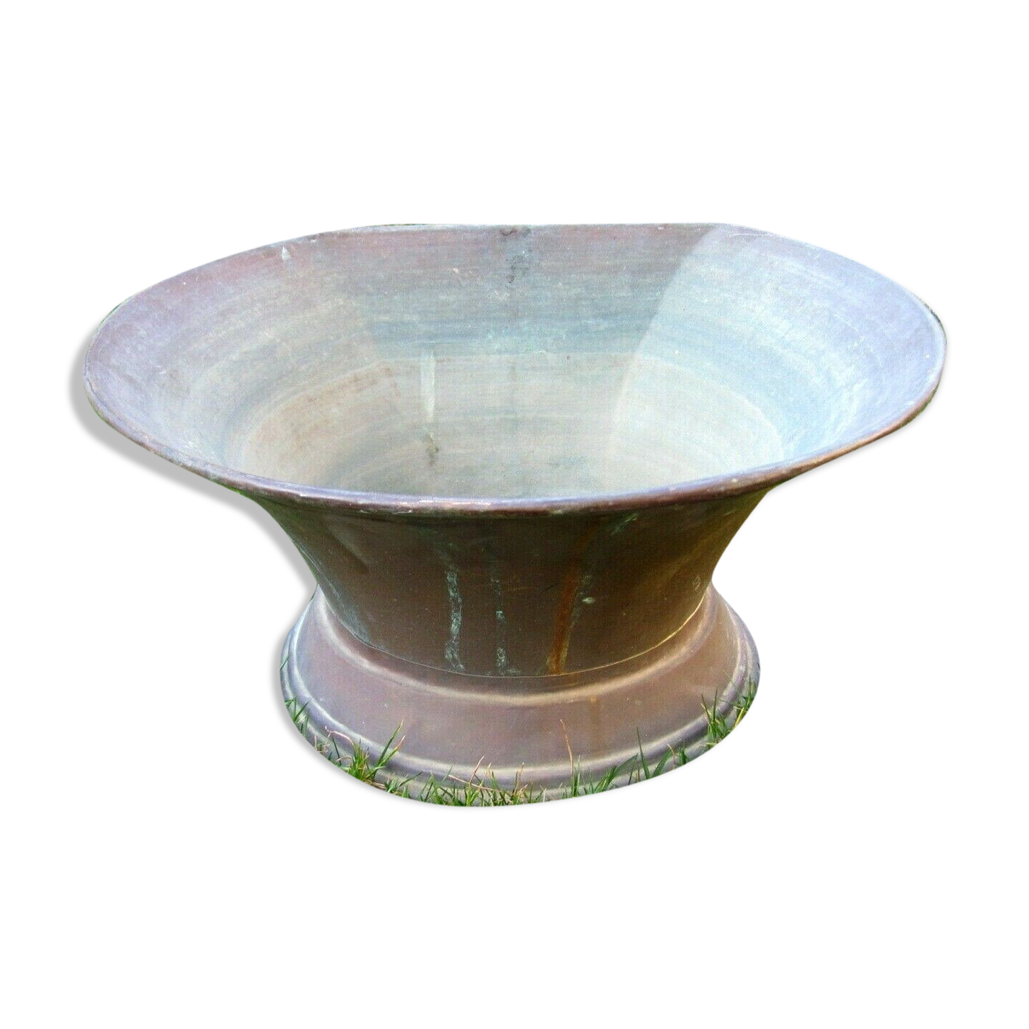 Copper fountain basin