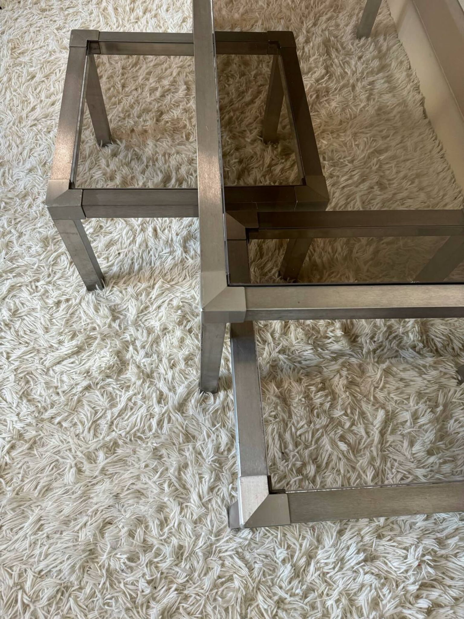 Table basse acier brossé design années 70 et gigognes