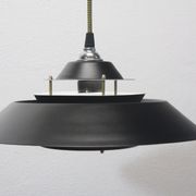 Suspension en métal noir, années 70