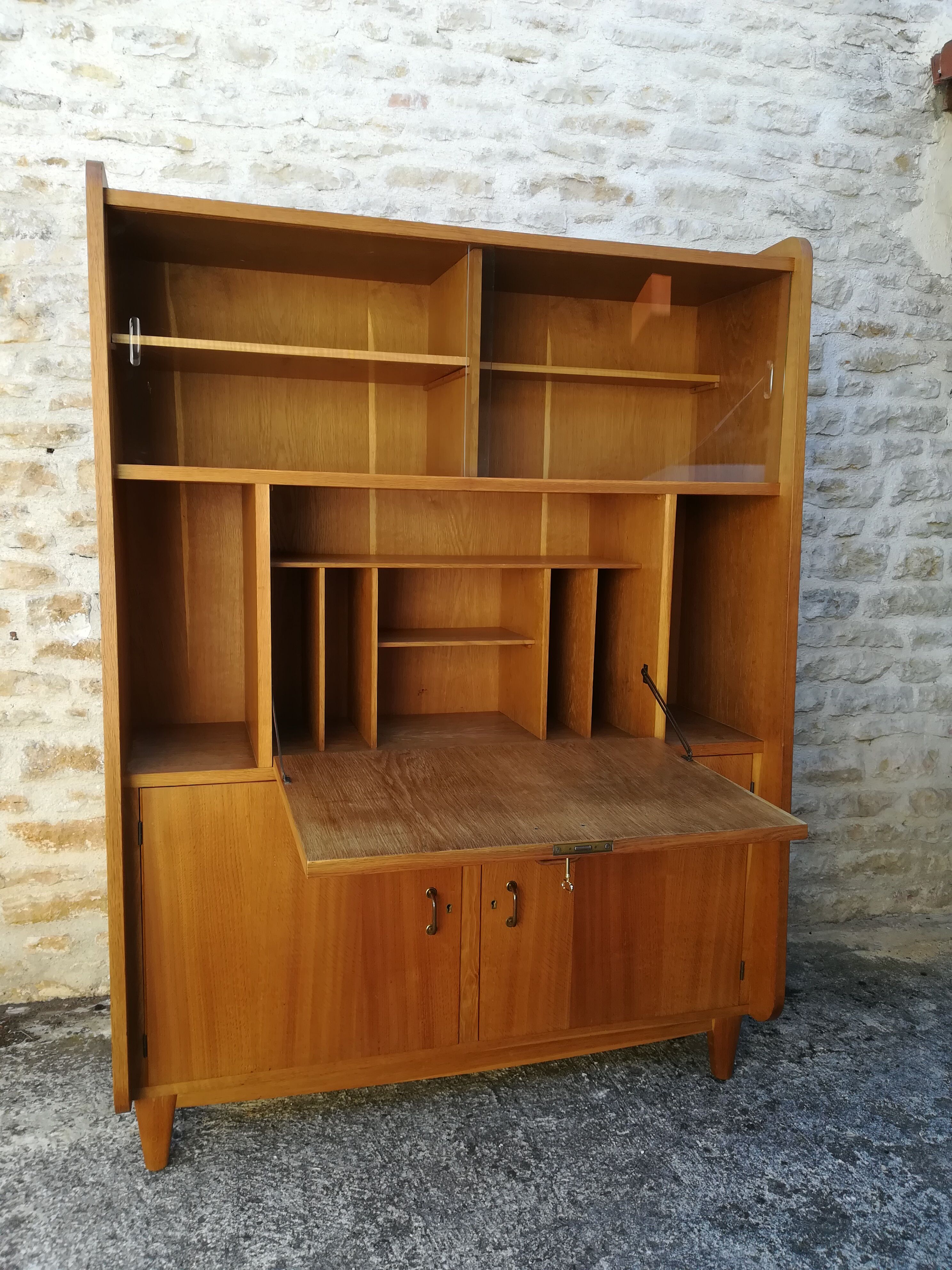 Secrétaire des années 50