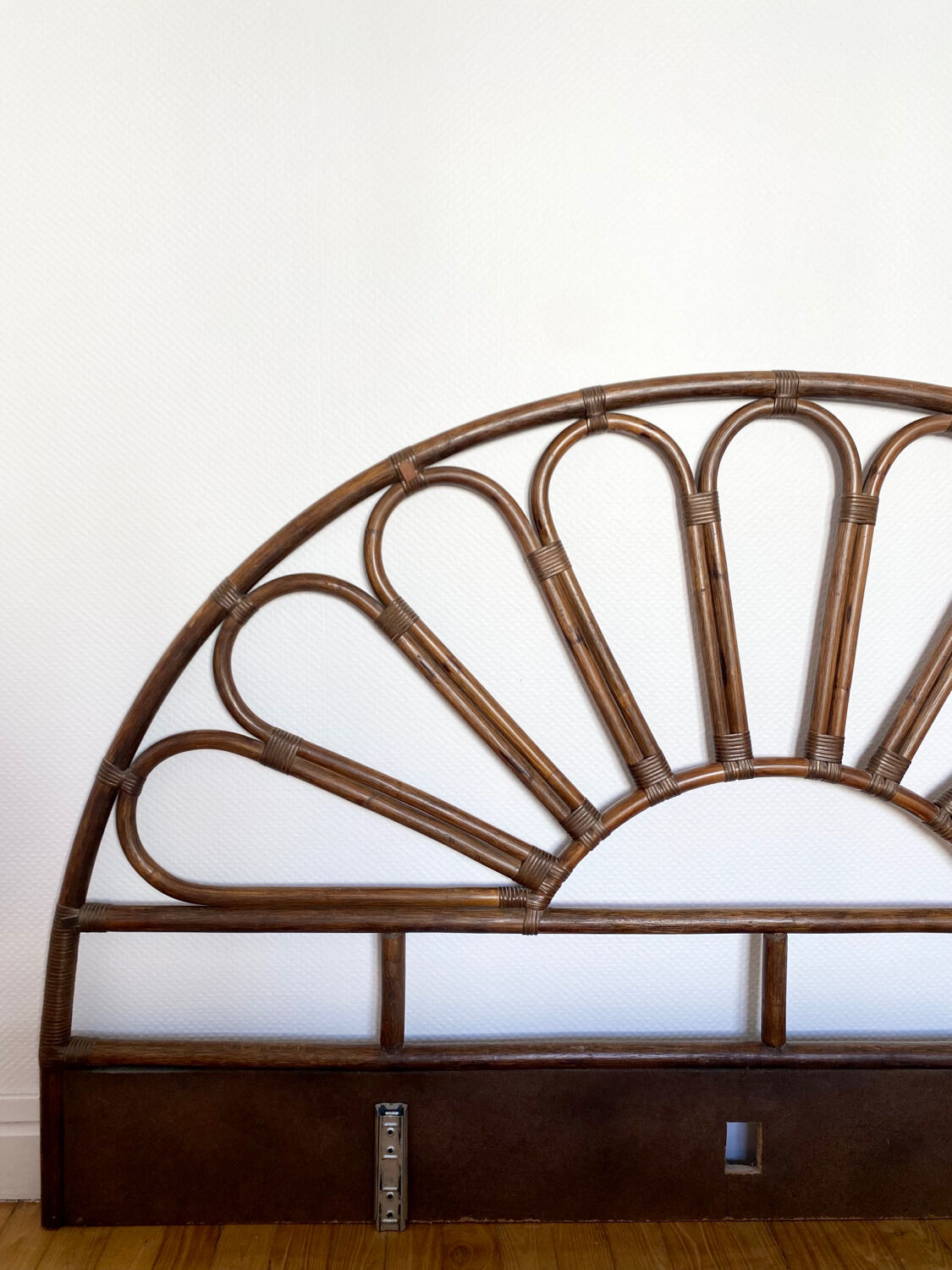 Rattan flower headboard