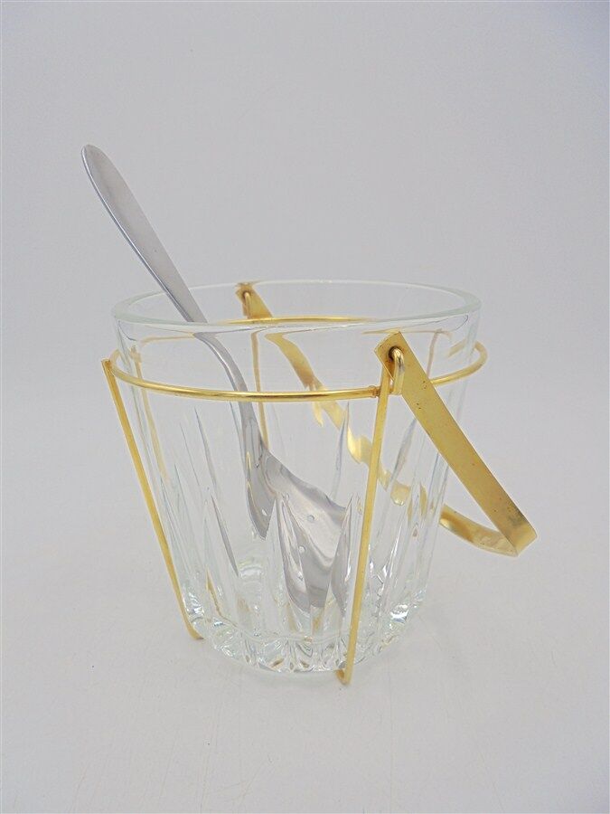 Ice bucket