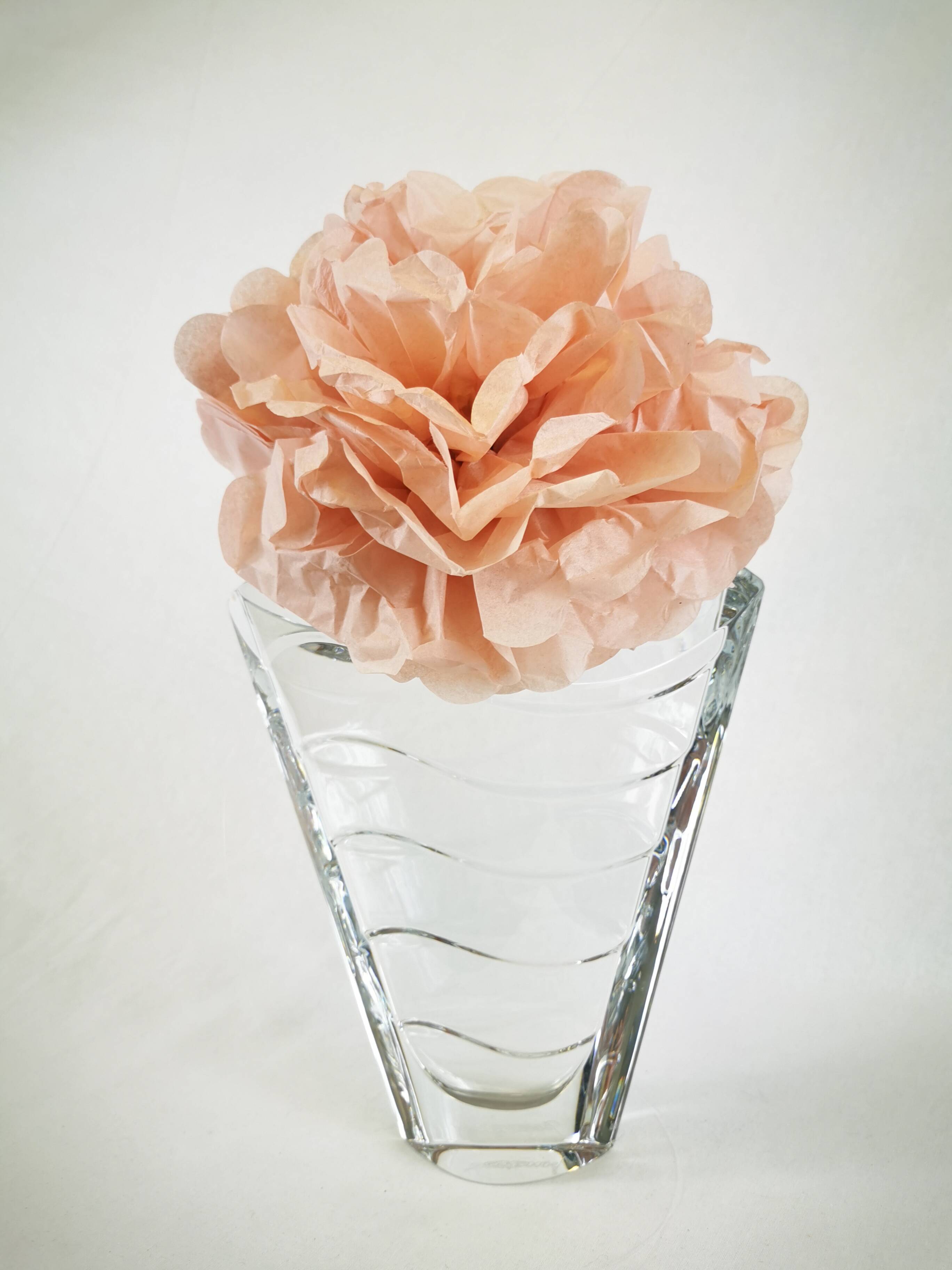 Baccarat crystal vase model Wave