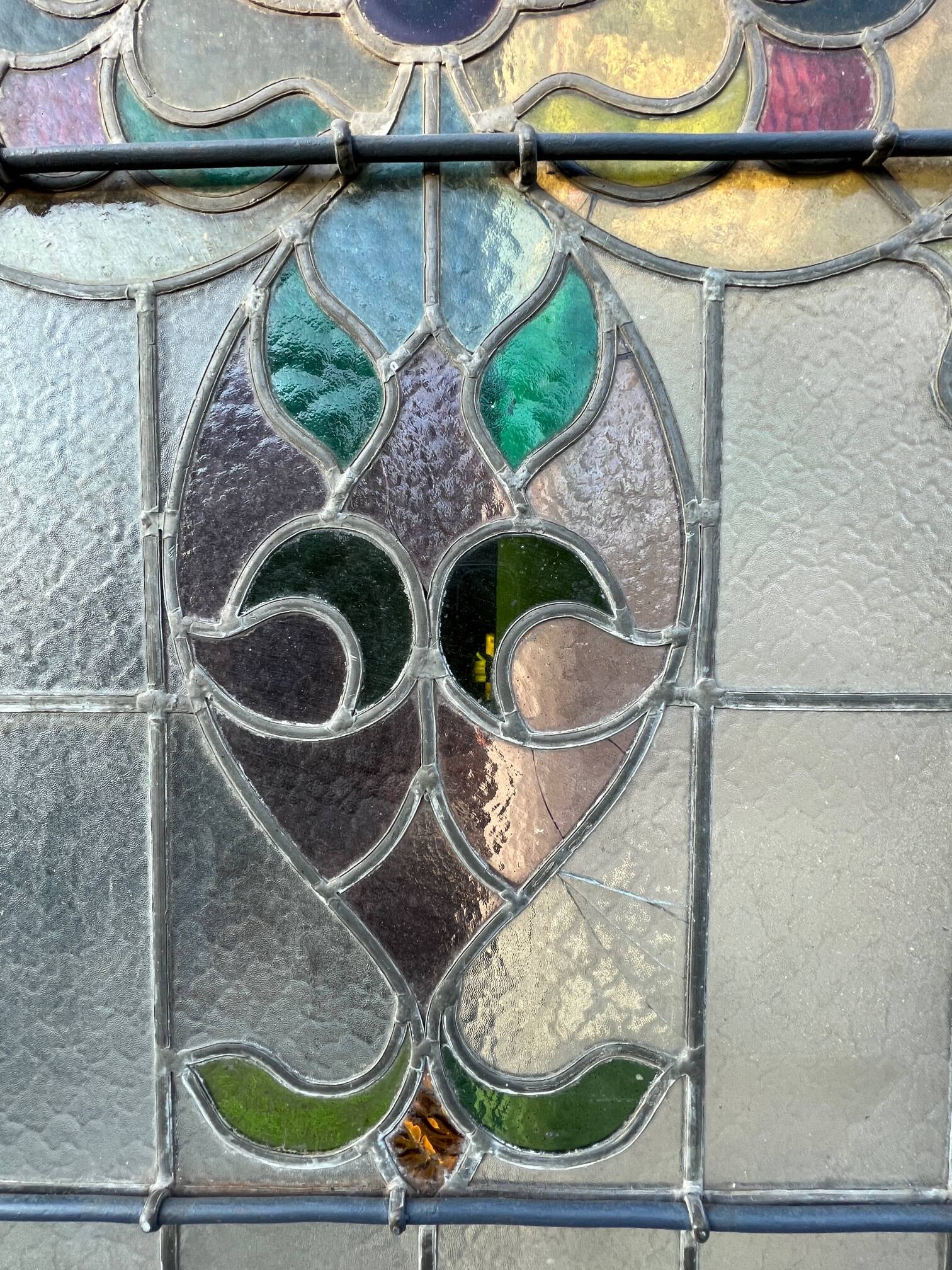 Portes de magasin fin XIXem, devanture de mercerie avec vitraux Art Nouveau