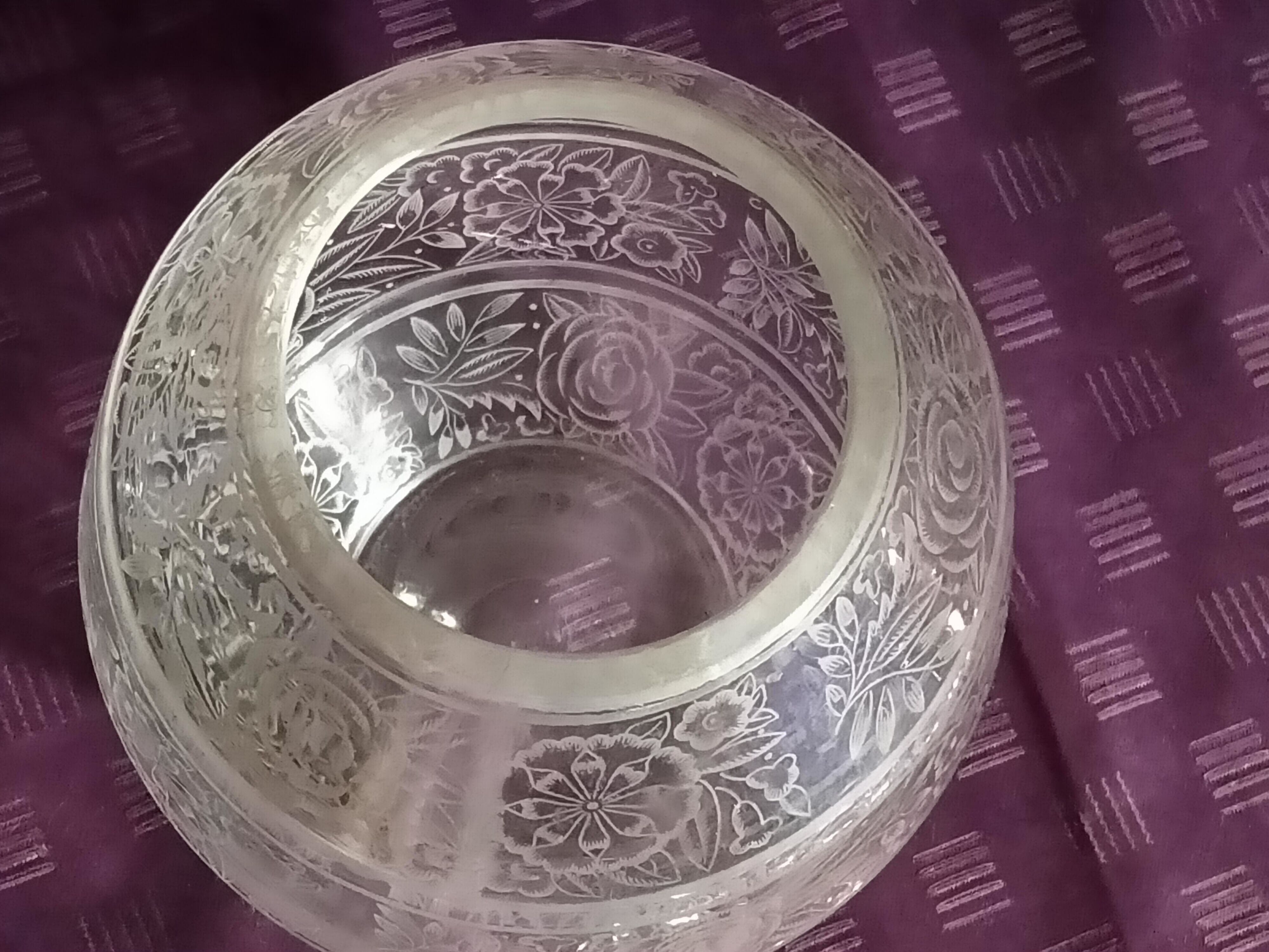 Art Deco crystal vase signed Baccarat