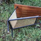 Table basse teck avec porte revue années 60