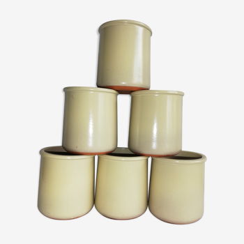 Suite of 6 sandstone pots