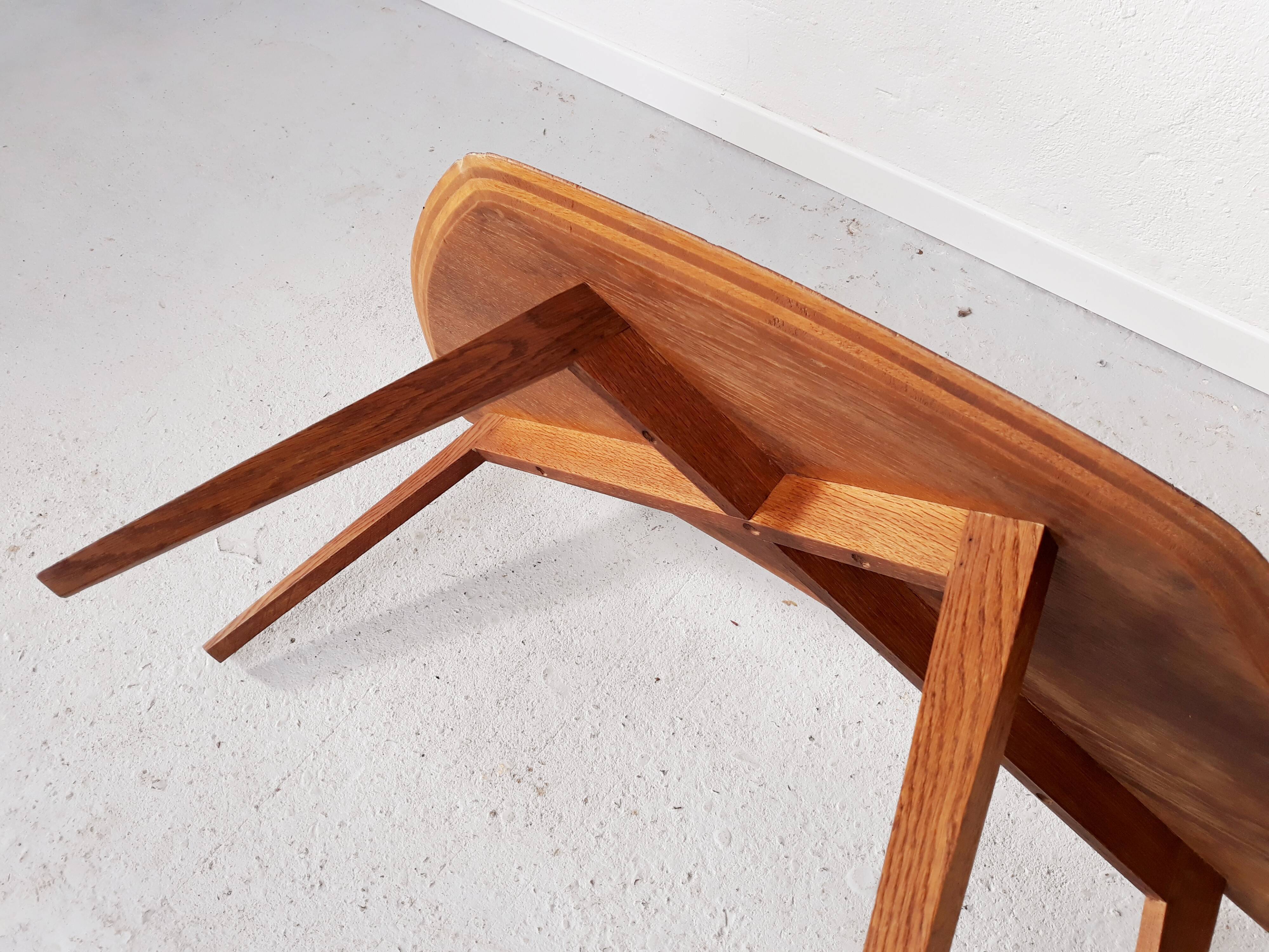 Table basse vintage haricot
