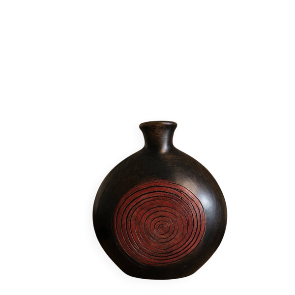 Vase décoratif en bois sculpté gilde