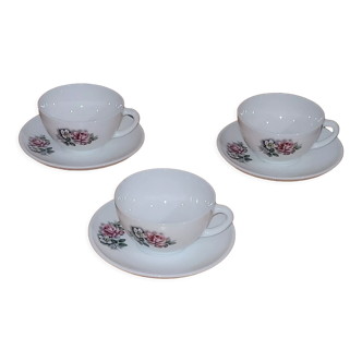 3 tasses et soucoupes Arcopal fleurs vintage