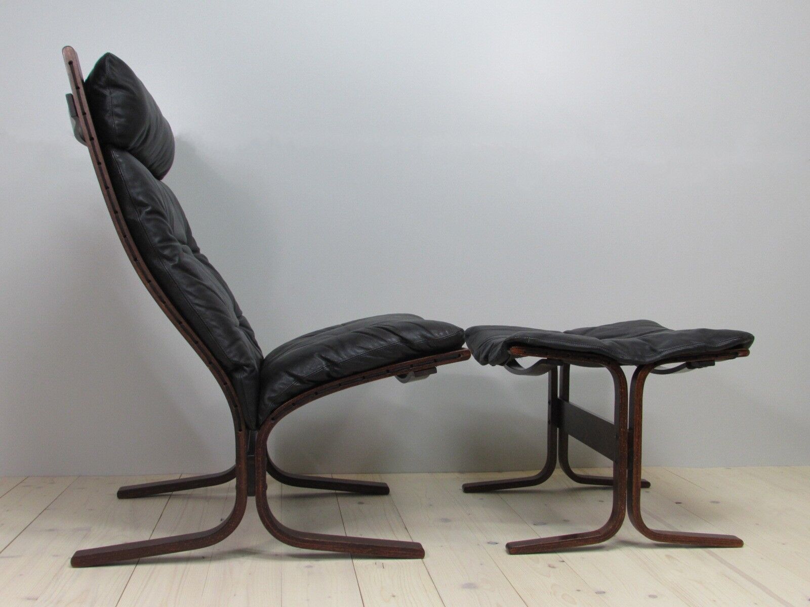 Siesta chair and footstool by Ingmar Relling for Westnova Norway - 1965