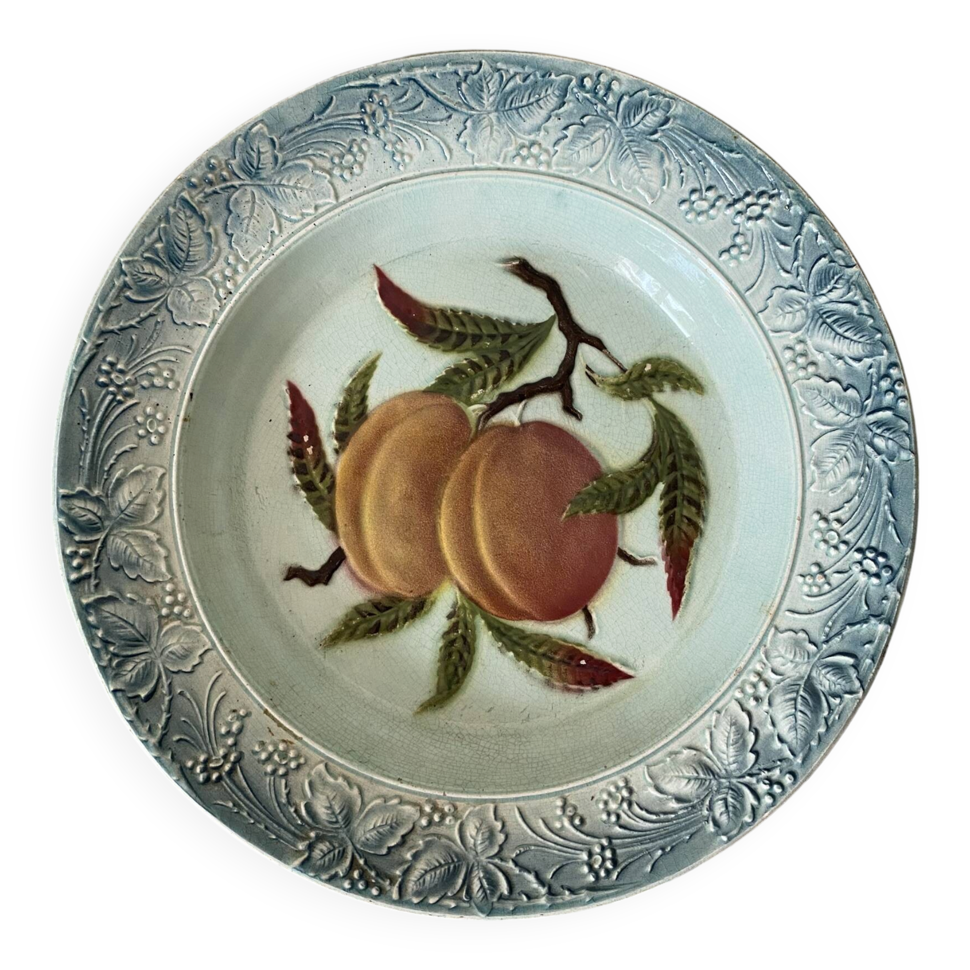 Plat creux en barbotine fruits décor de  pêche