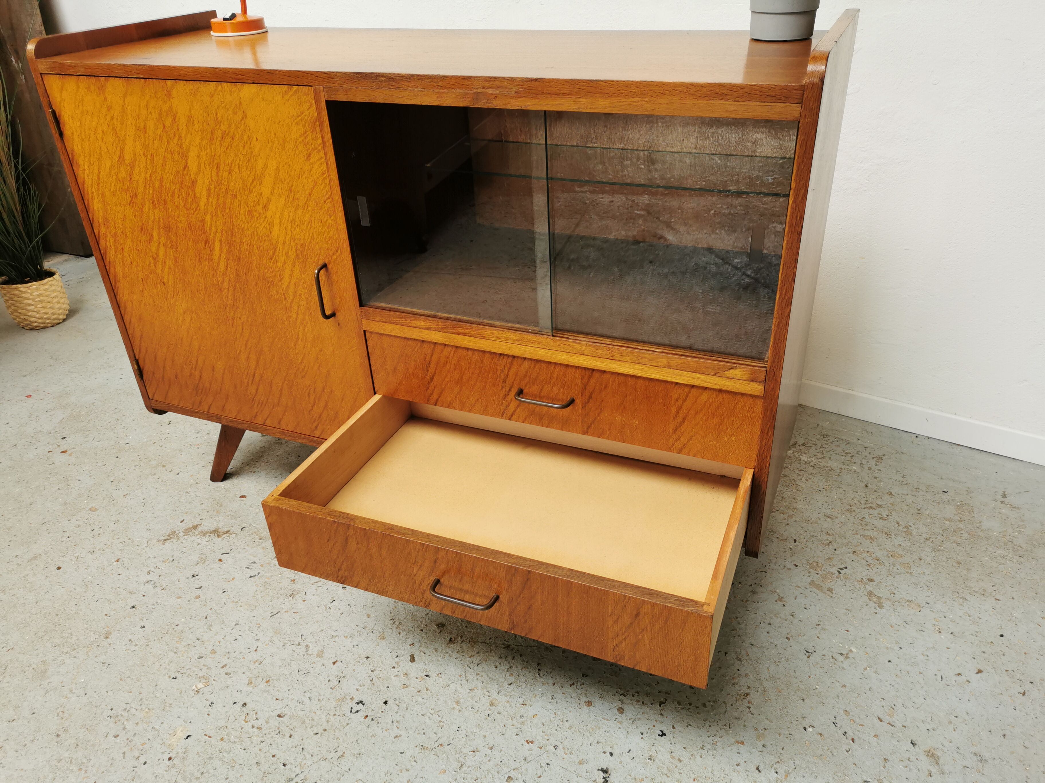 Vintage buffet