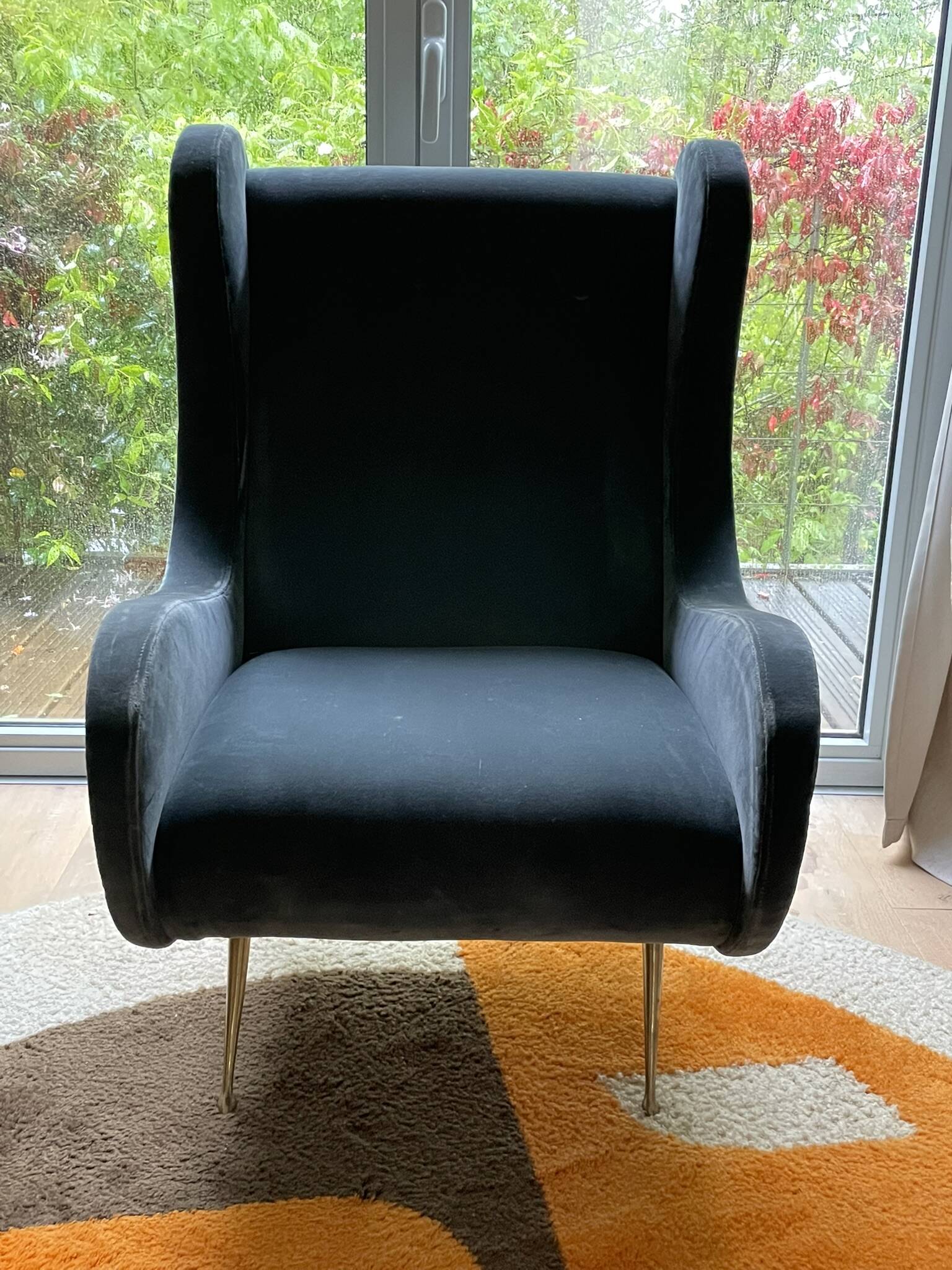 Vintage Italian armchairs – blue velvet. Stunning pair.