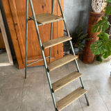 Ancient painter's stepladder