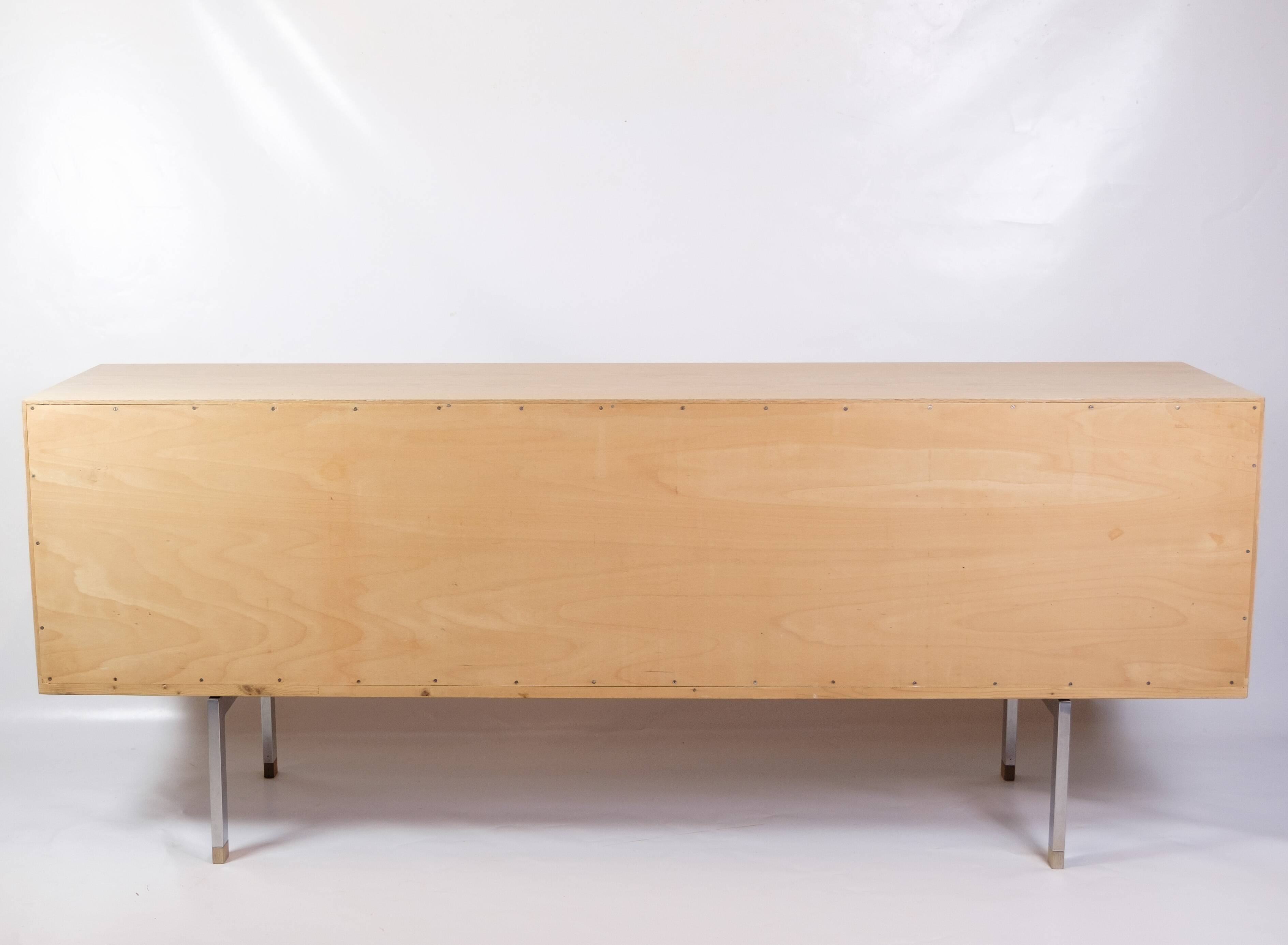 Buffet modèle RY-25 fabriqué en chêne par Hans J. Wegner pour RY Furniture des années 1960