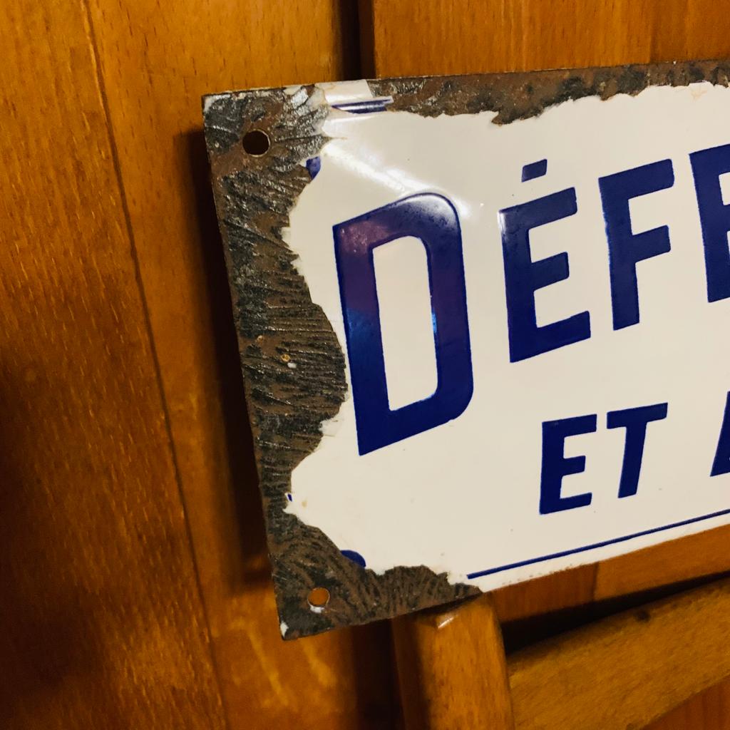 Plaque émaillée bombée