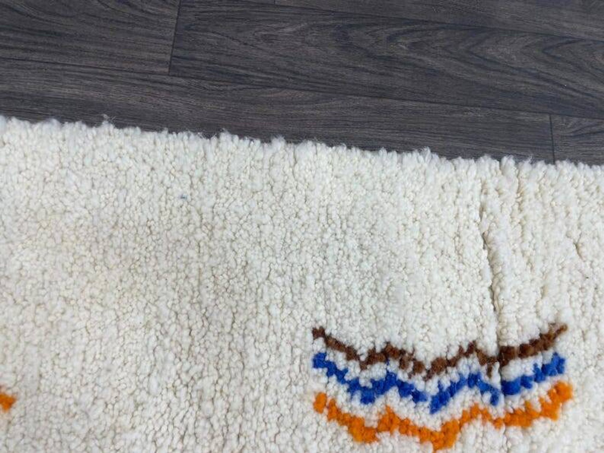 Berber Moroccan rug 250cm x 150cm