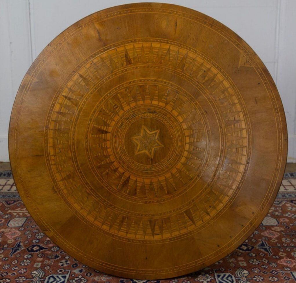 Tripod pedestal table in marquetry and mixed wood, Italy, 19th century
