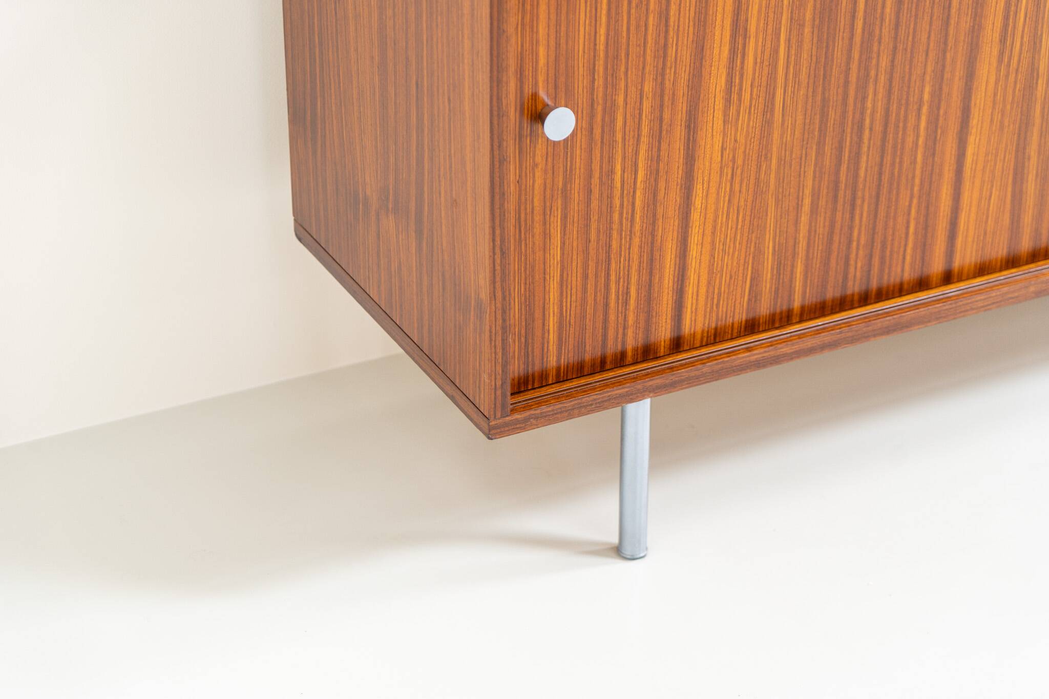 Buffet en palissandre par Alfred Hendrickx pour Belform