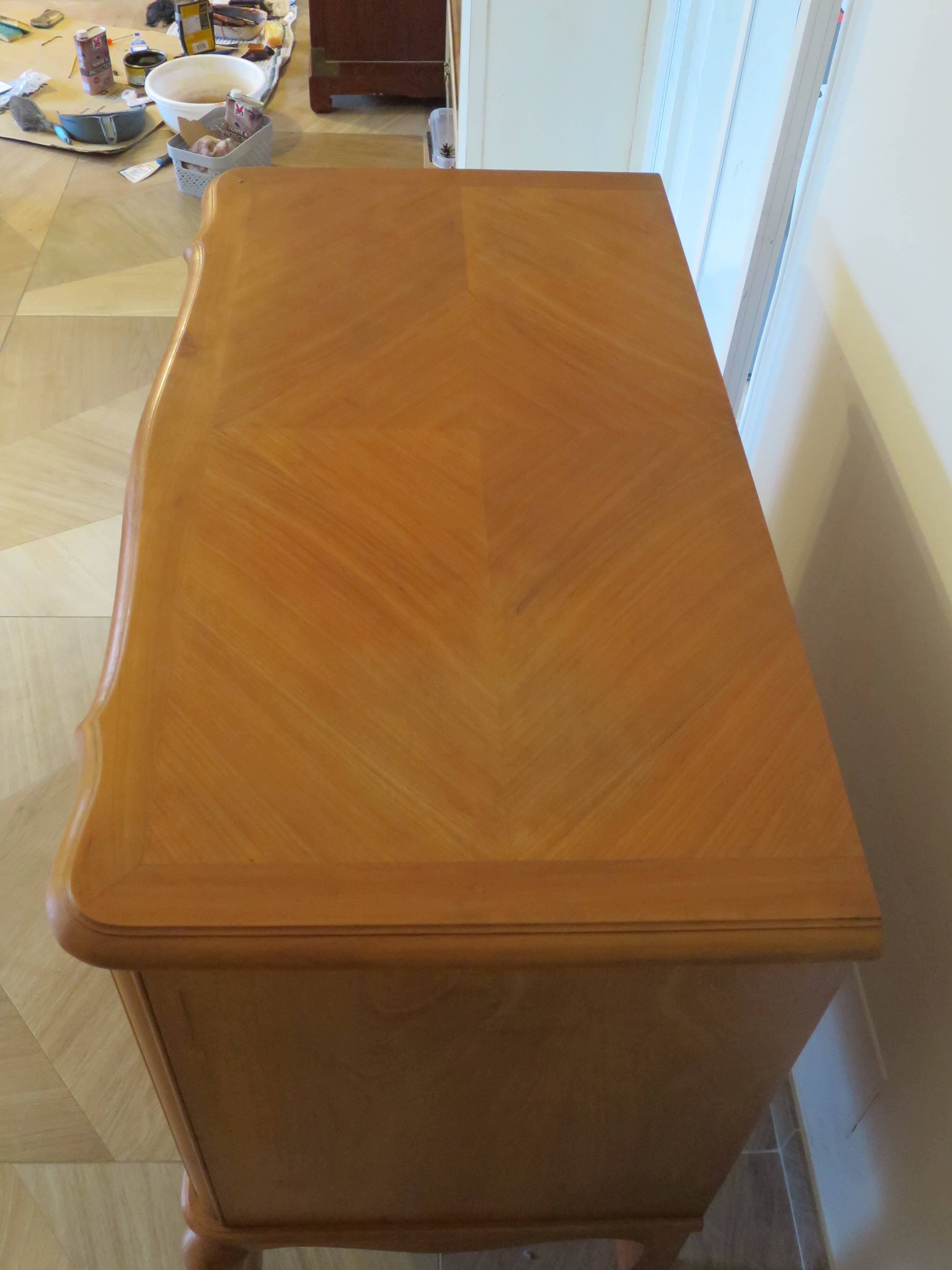 Louis XV style 3-drawer chest of drawers in solid wood