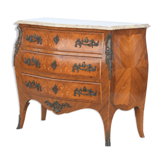 Commode en marqueterie bois de rose