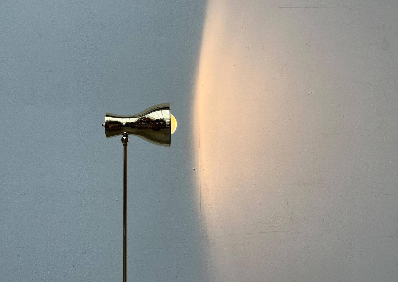 Minimalist brass floor lamp from the mid-century by Dieter Schulz for Wohnbedarf Ag, 1950s.