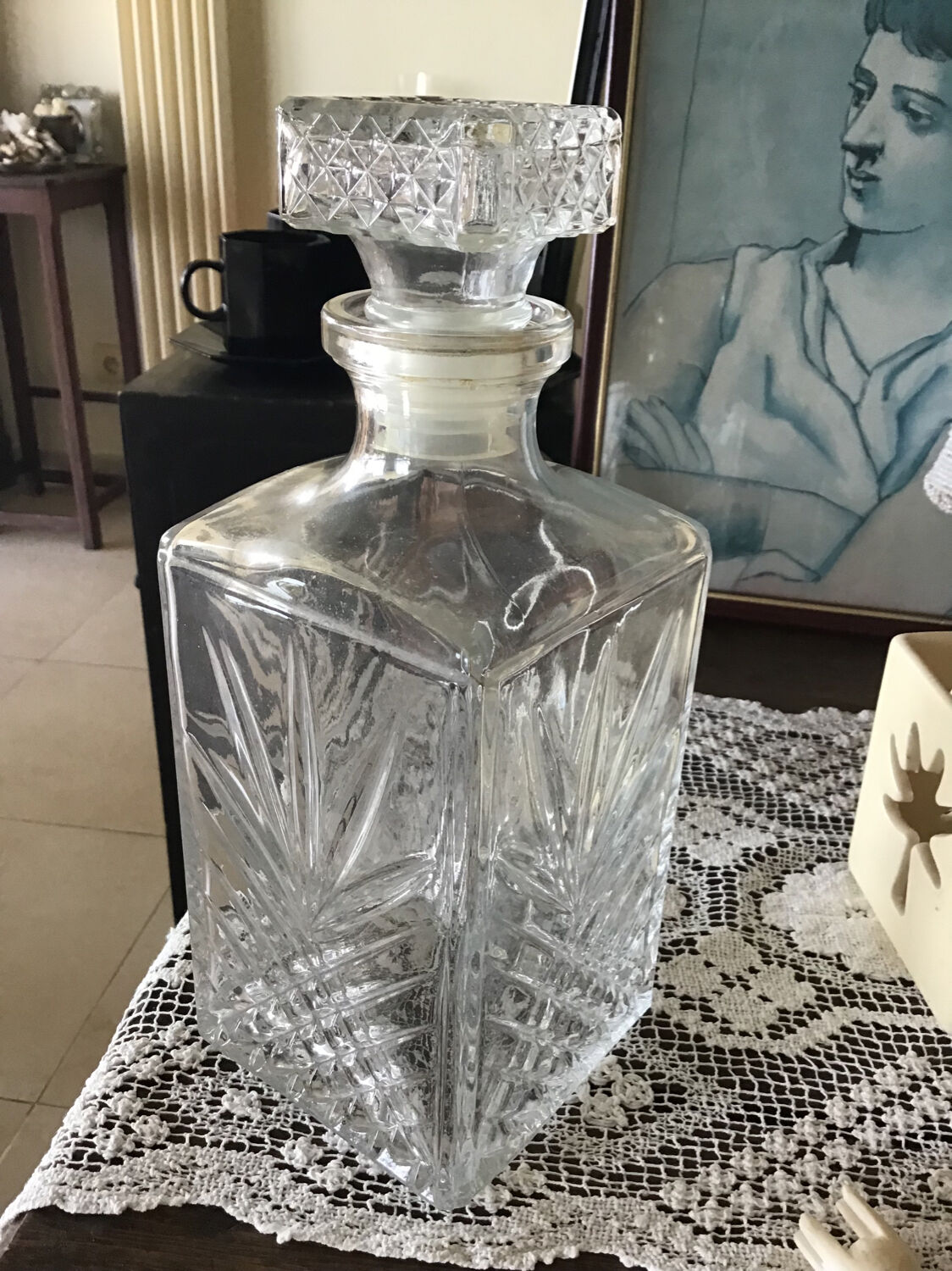 Whiskey decanter