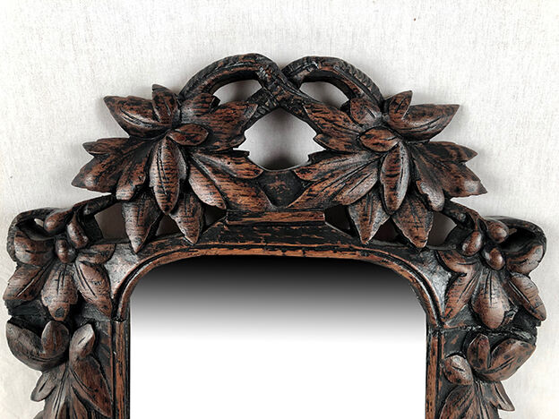 Carved wooden mirror, black forest XIX/early twentieth century