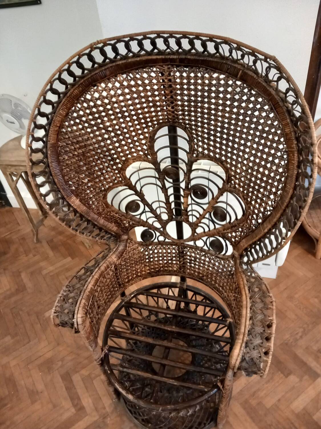 Vintage Emmanuelle armchair