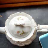 Ensemble tasse, sucrier, cruche a café