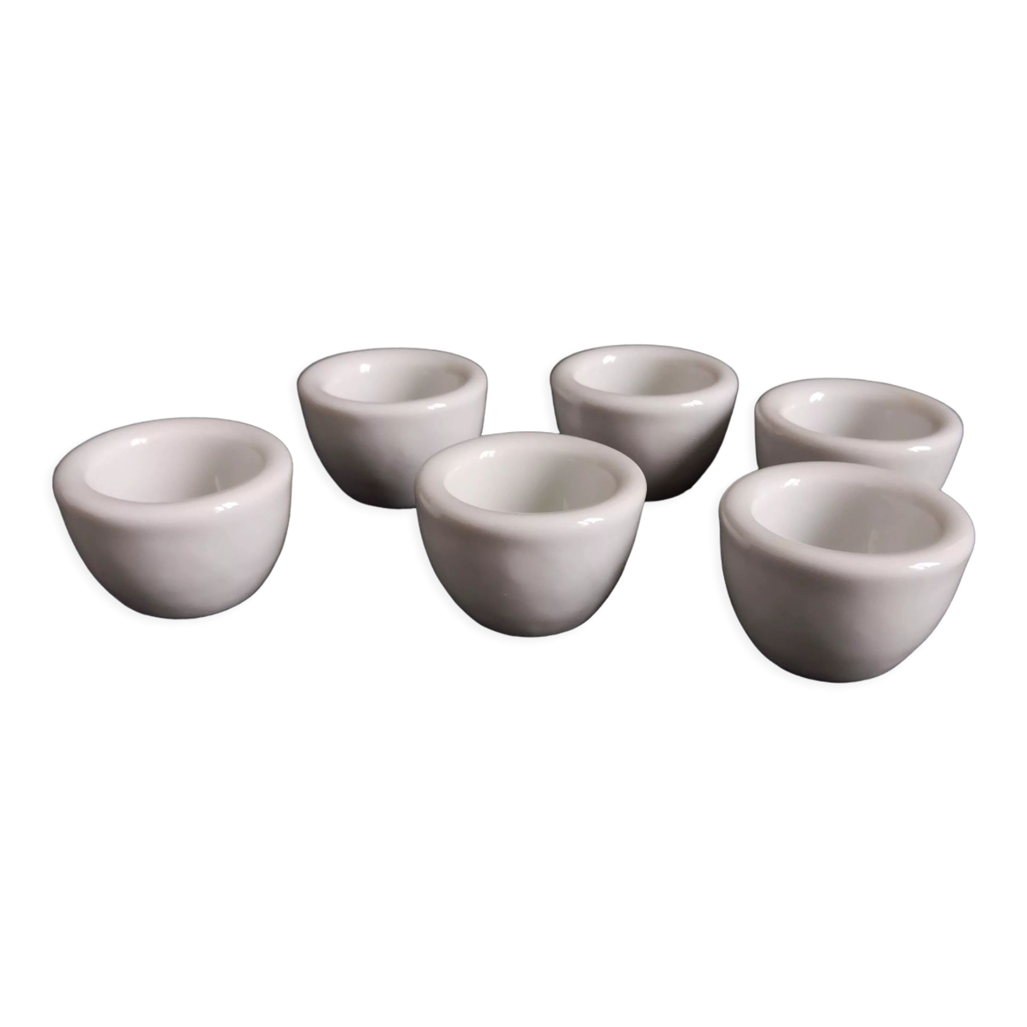 Set of 6 shells in white French porcelain, renowned brand PILLIVUYT since 1818