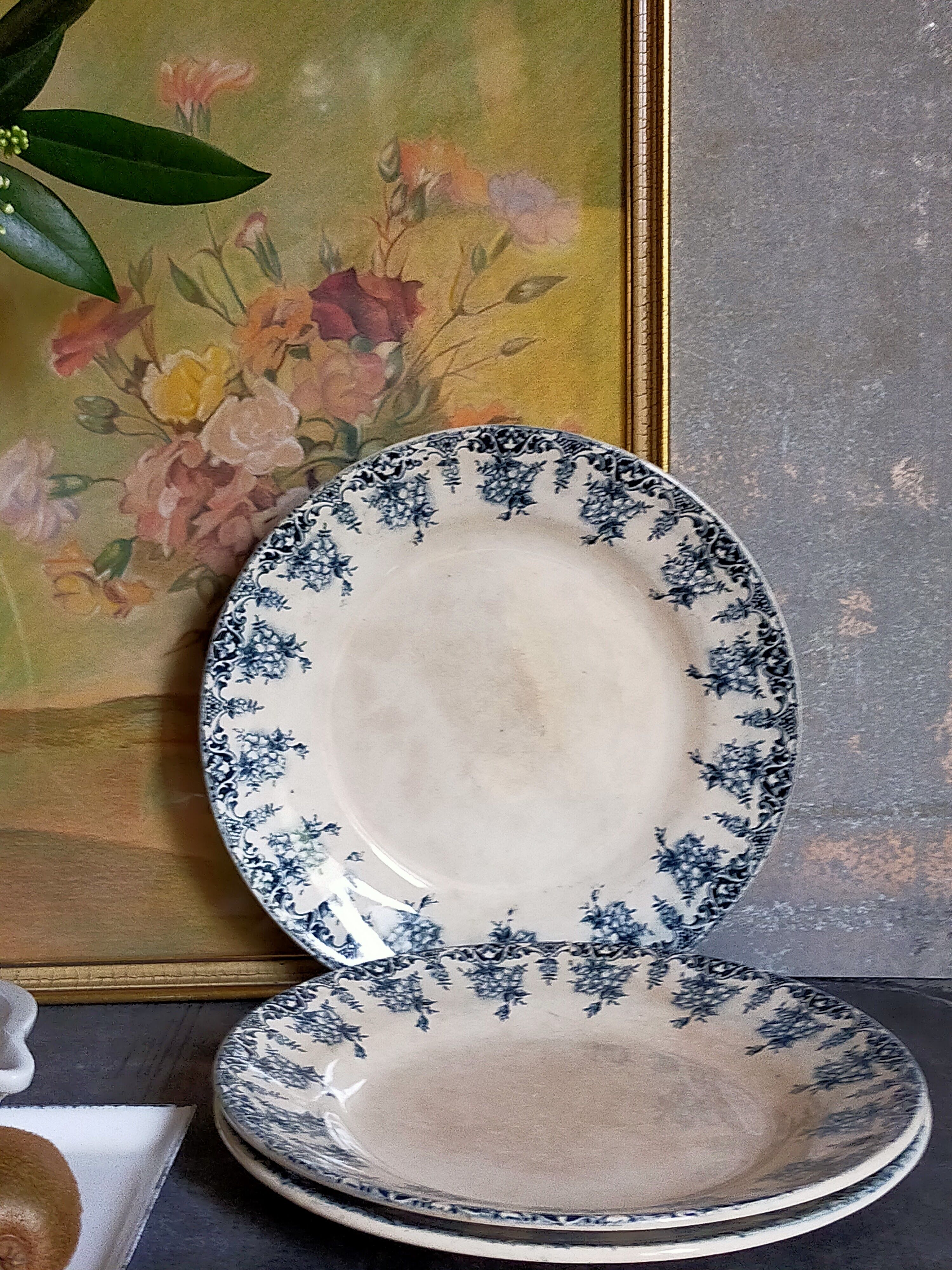 Three iron earth plates at the end of the 19th service "Primevère"