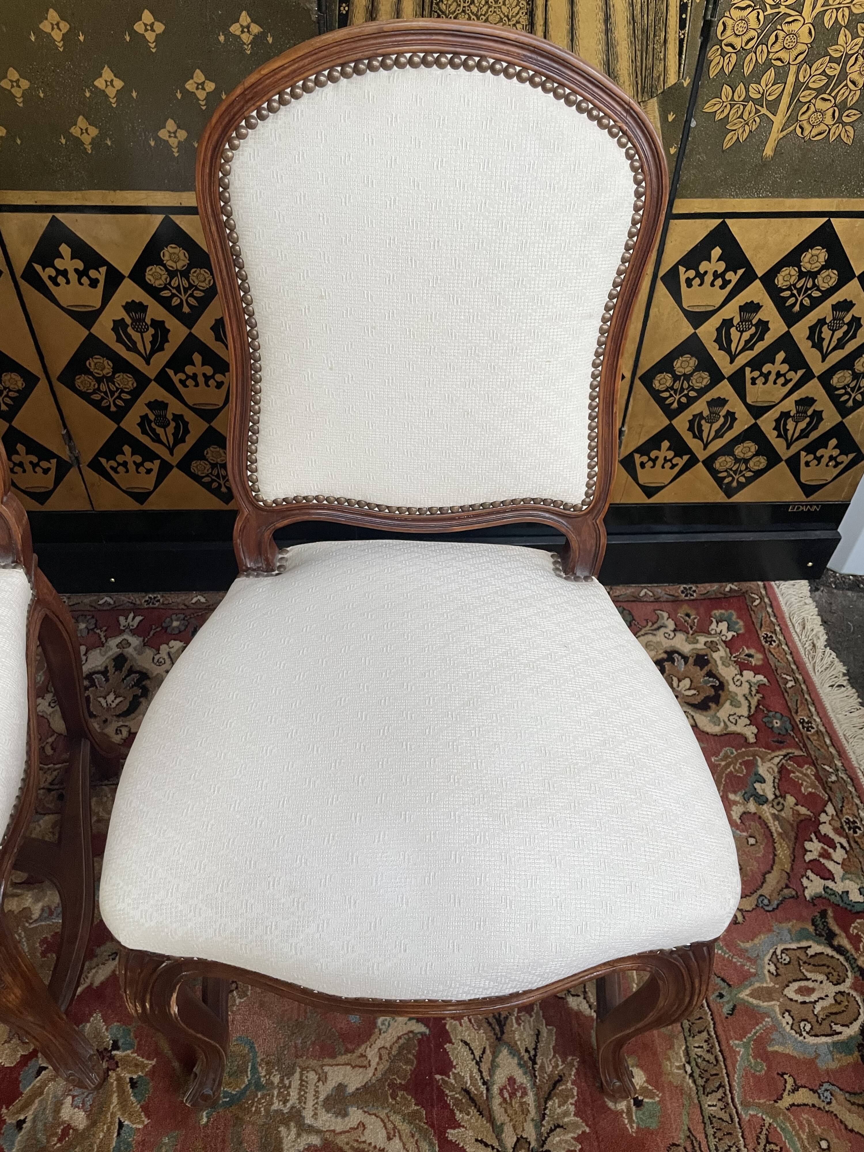 Suite de 4 chaises de style Louis XV