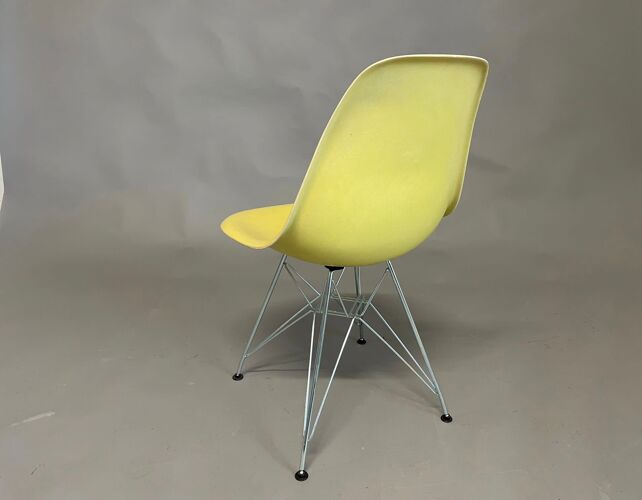 Chaise DAX de Charles & Ray Eames