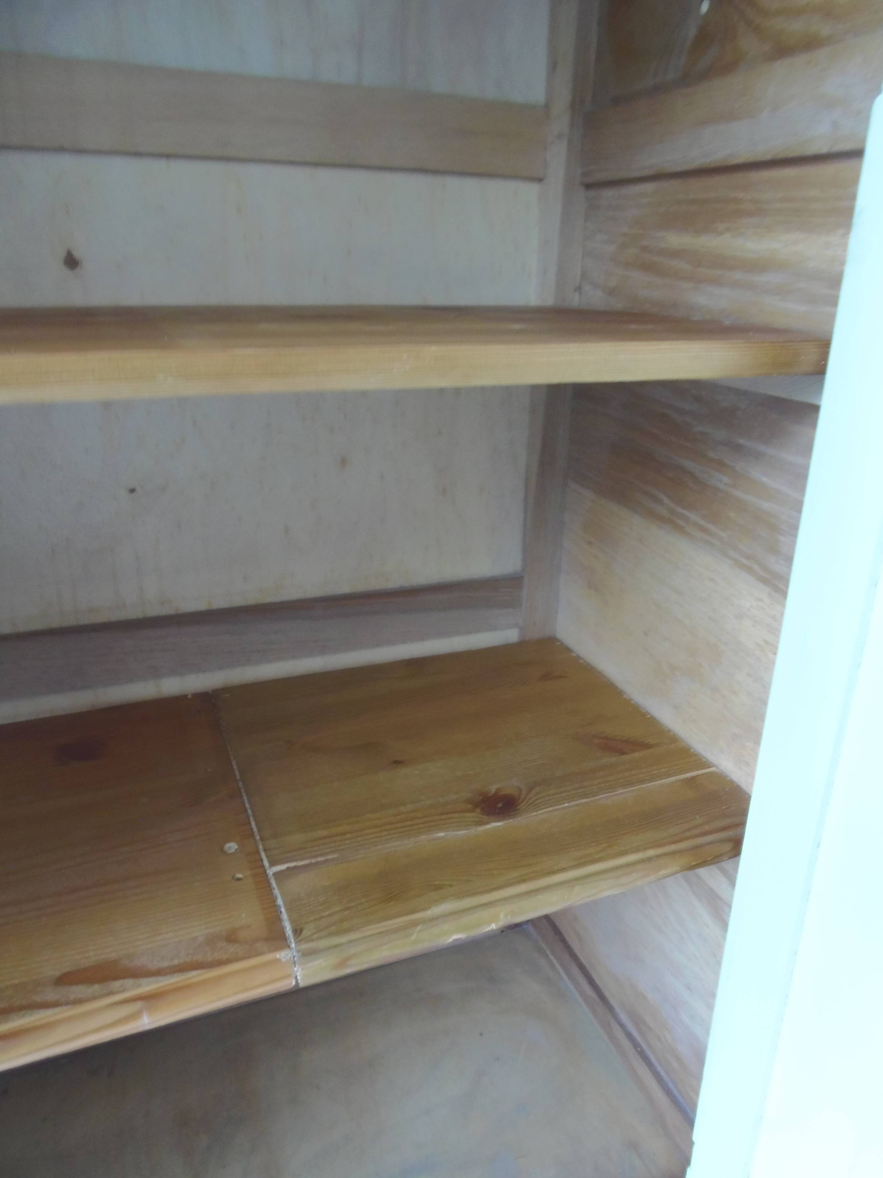 Vintage Parisian wardrobe re-enchanted in pearl gray.