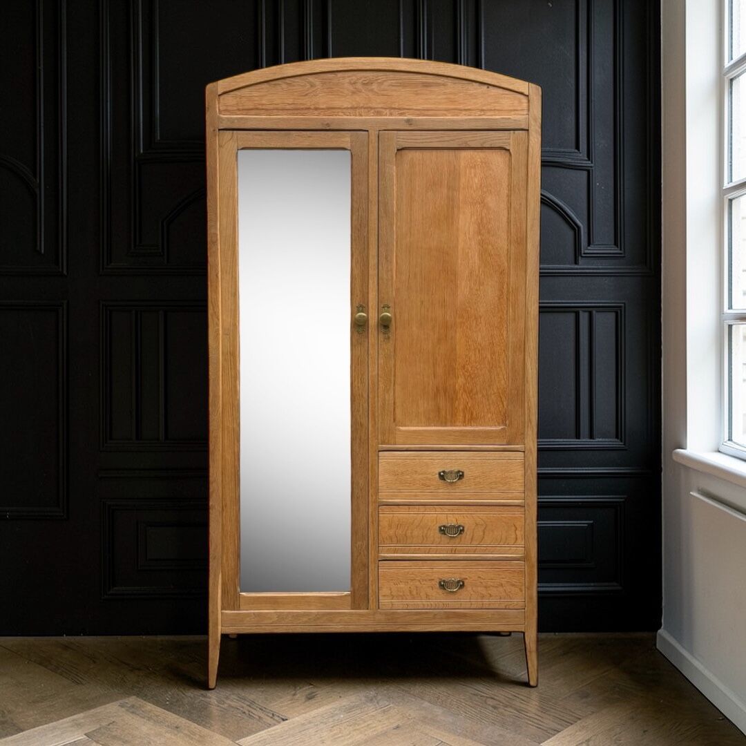 Parisian hotel wardrobe in solid raw oak, 1920.
