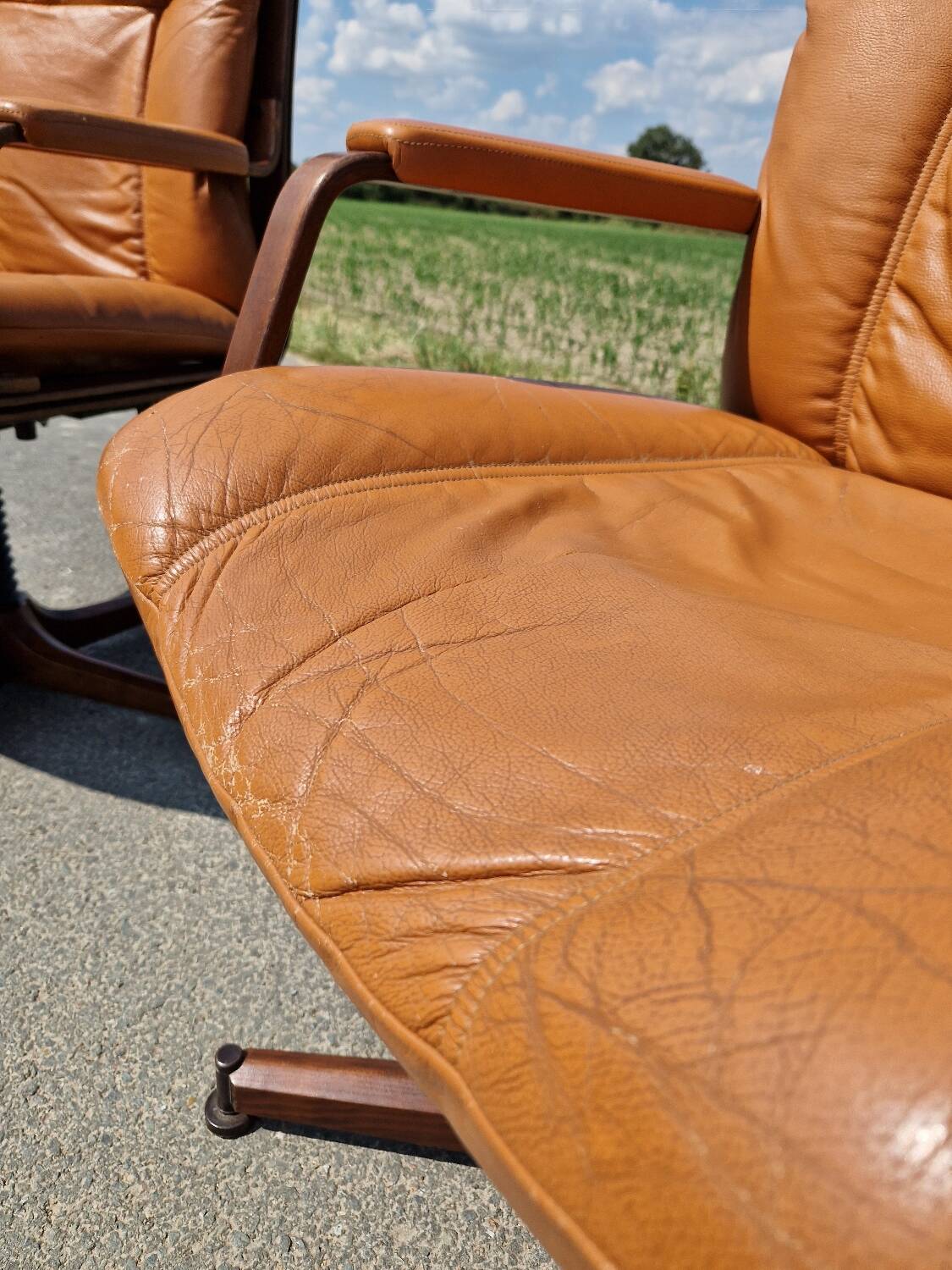 Set of 2 vintage Scandinavian armchairs co.fe.mo Italy 1970