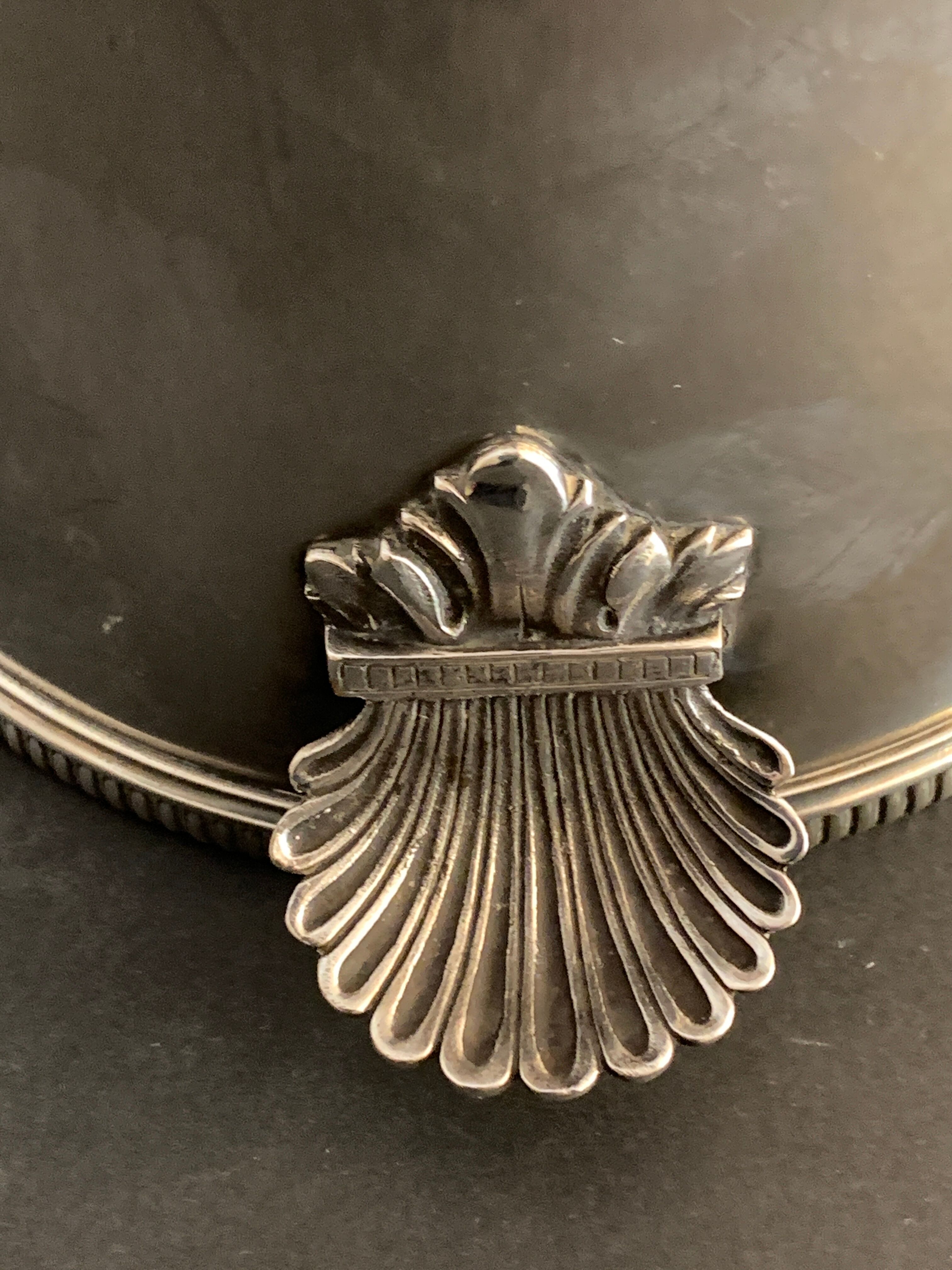 Pearl silver metal champagne bucket, shells or shells