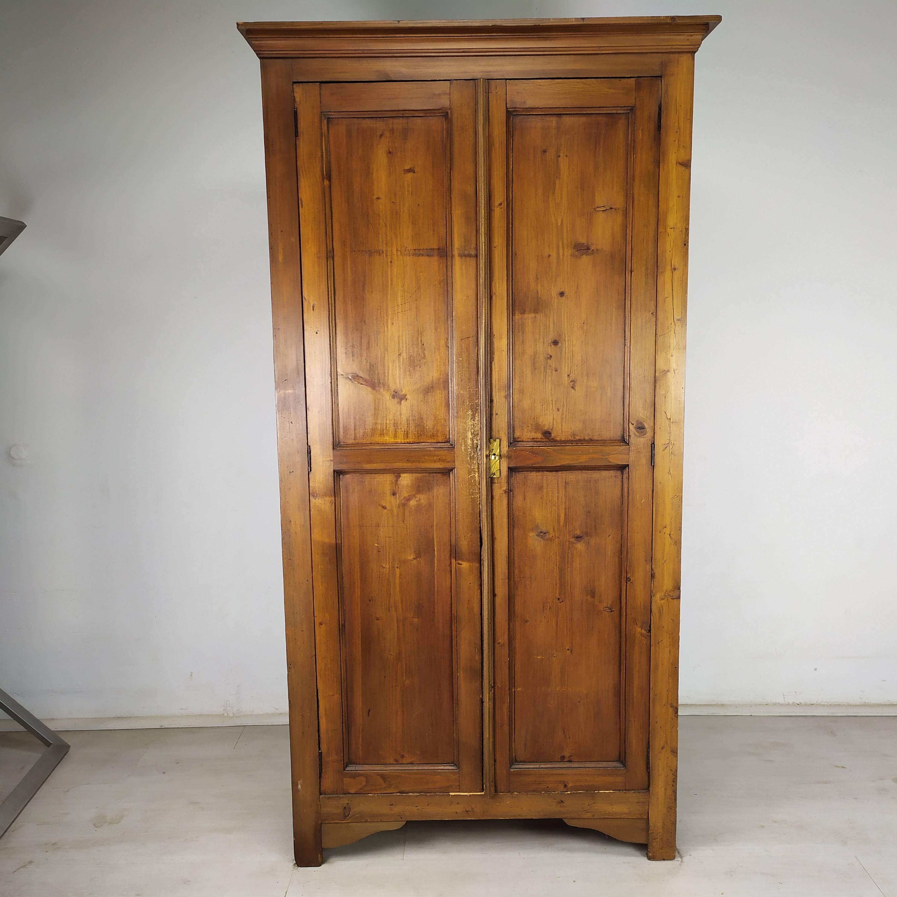 Parisian wardrobe fir tree