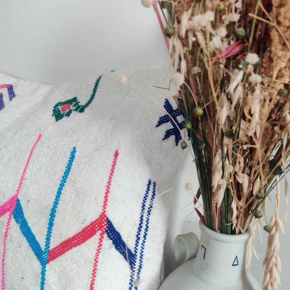 Coussin berbère kilim coloré