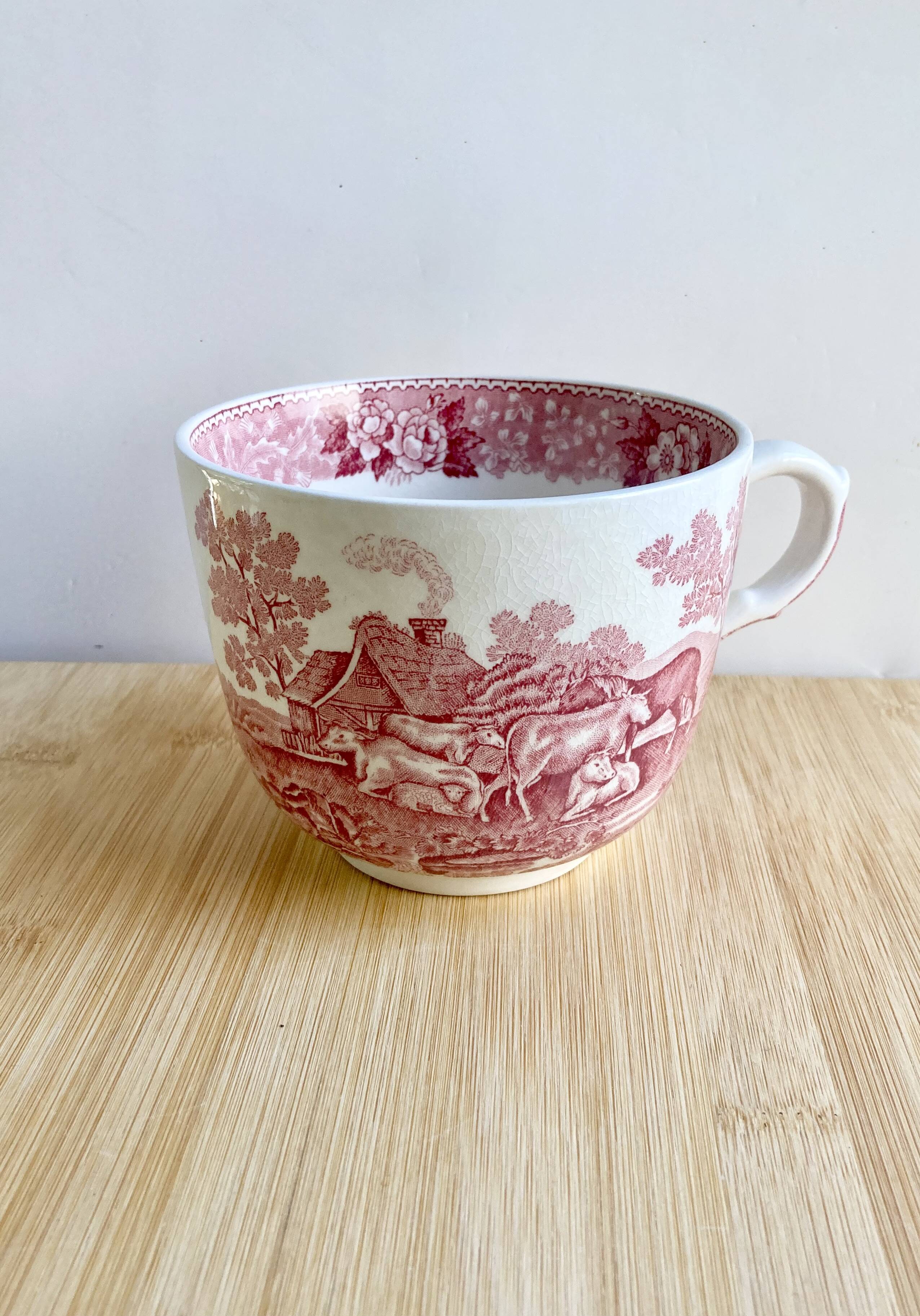 very large vintage wedgwood mug