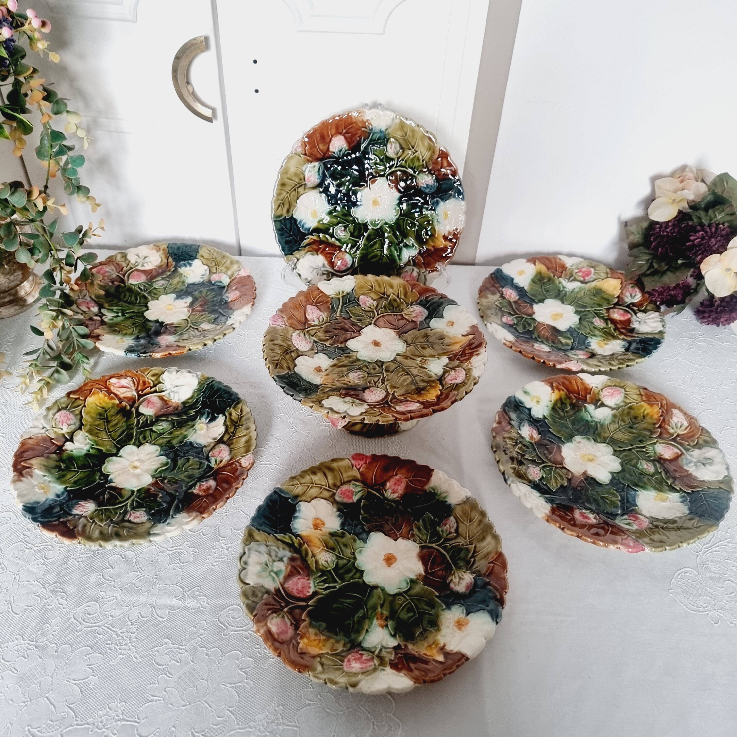 Set of 6 french onnaing barbonite ceramic plates and cake plate