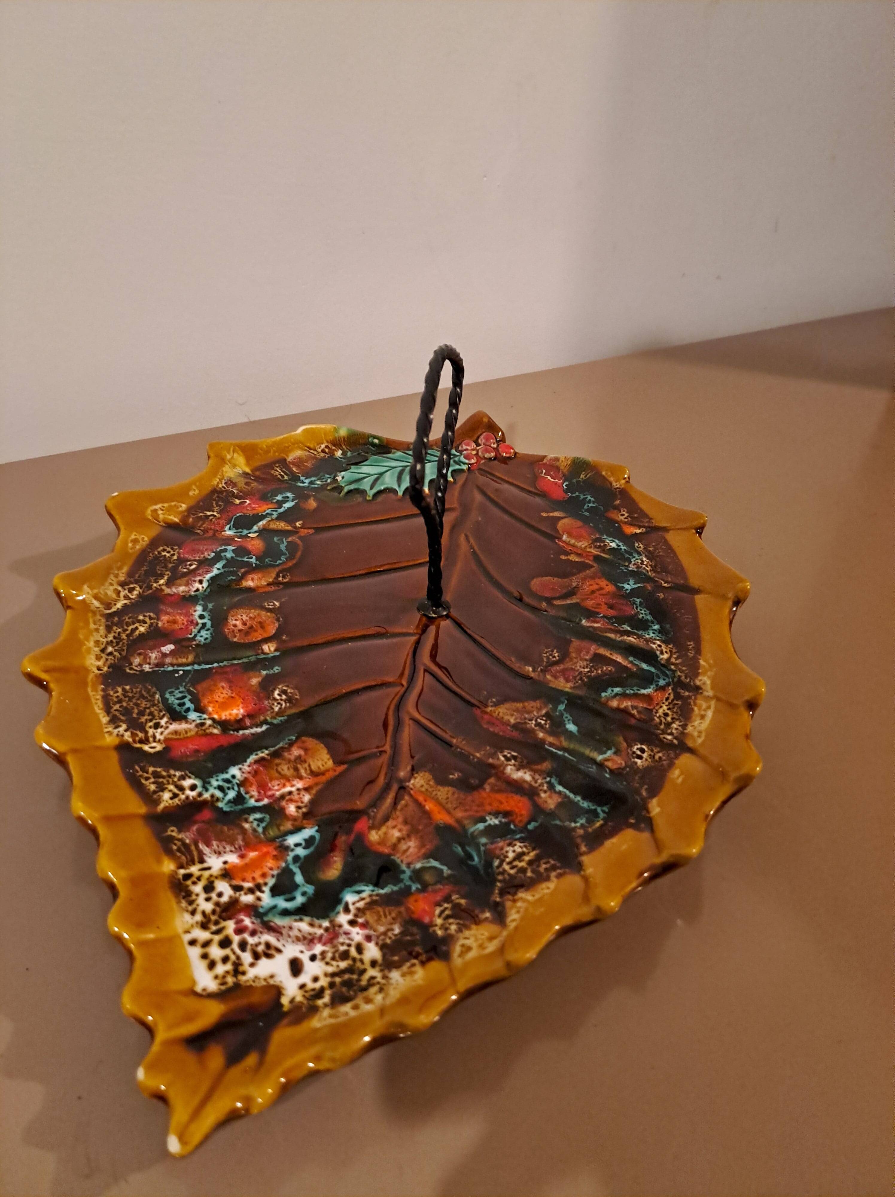 Vallauris glazed ceramic cheese board – leaf decor