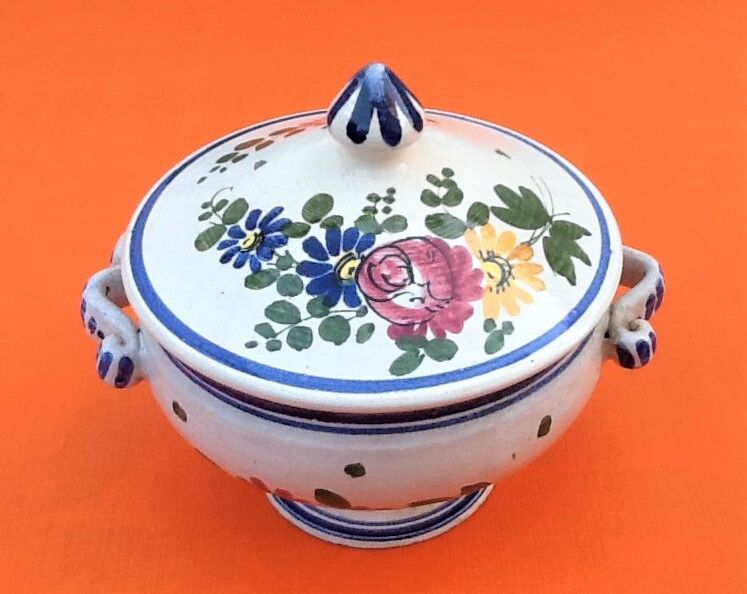 Small broth on pedestal Polychrome earthenware decorated with flower throws...