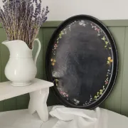 Old large English plate made of papier-mâché.