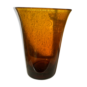 Vase en verre soufflé