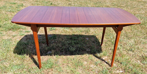 Table à manger en teck extensive scandinave 1960