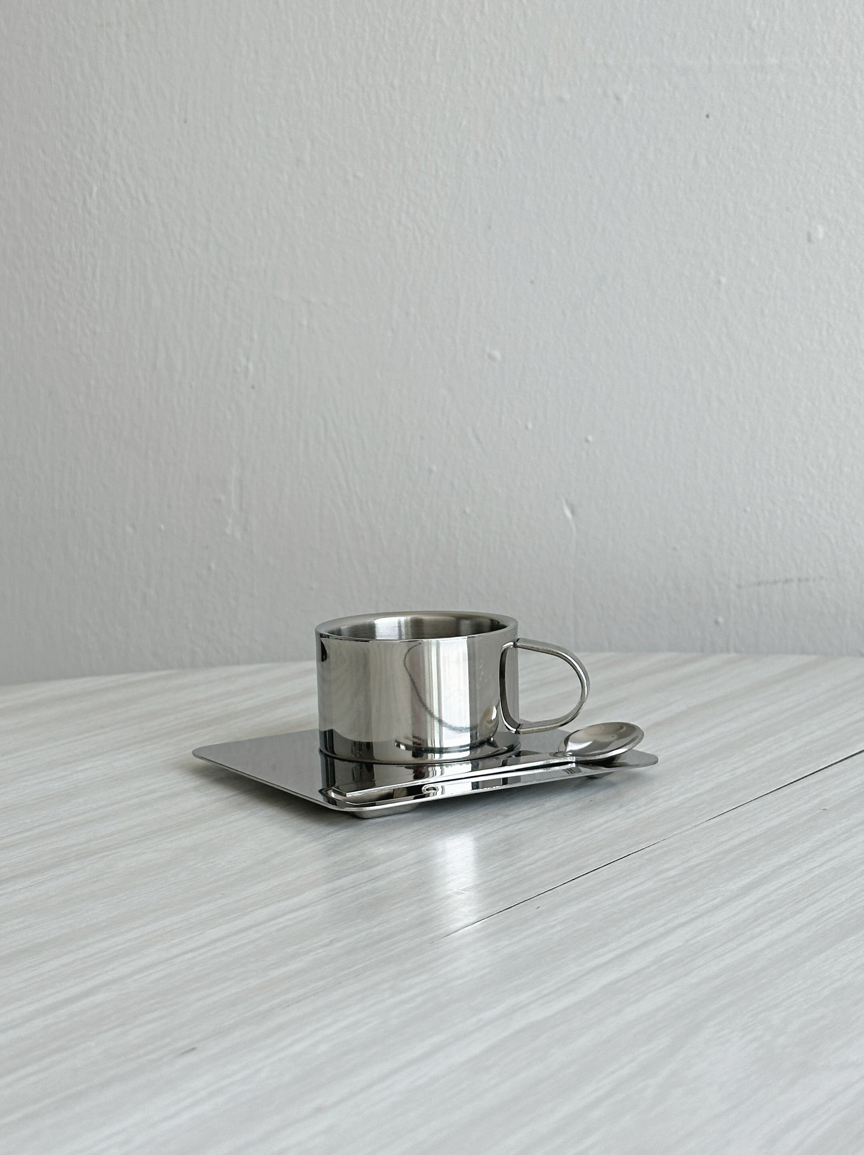 Tasse à expresso en inox brillant